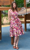 Robe Laland Toscane, Low-cut front-back dress, fitted bust, wide shoulder straps, fitted waist with belt, wide slanted, knee len