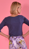Top Aurore Coton Flammé Bleu jean, jersey loose, encolure drapée devant, manches ¾, sixties.