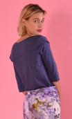 Top Aurore Coton Flammé Bleu jean, jersey loose, encolure drapée devant, manches ¾, sixties.