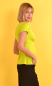 Top Zelda Basiques Raffinés Pistache, jersey, crossed V neckline, chest panel, short sleeves, sixties look.