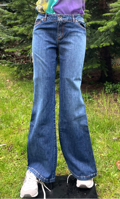 Pantalon Bootcut. Taille 36. Jean basique non stretch. Taille 36