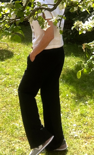 Pantalon. Lin coton noir. Taille 38, loose