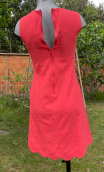 Robe Cricri Cup cakes corail. Taille 34/36. Sans manche, festons