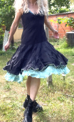Robe Johnny Rockfort. Rock city. Noir ciel. Volants, bretelles