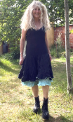 Robe Johnny Rockfort. Rock city. Noir ciel. Volants, bretelles