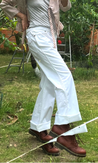 Pantalon Saxo. Blanc. Taille 42. Jean 5-poches, coton stretch, droit