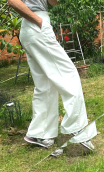 Pantalon Salambô. Indian blues blanc. Coton soie. Ample