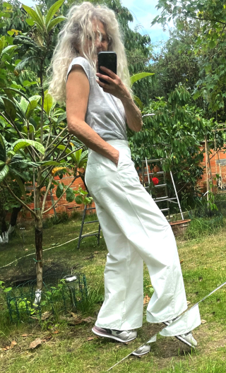 Pantalon Salambô. Indian blues blanc. Coton soie. Ample