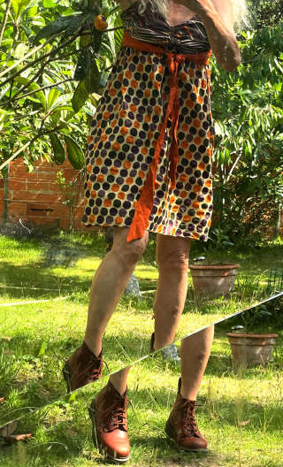 Robe Lune rousse. Guinguette Myrtille. Loose, bretelles, Imprimé pois
