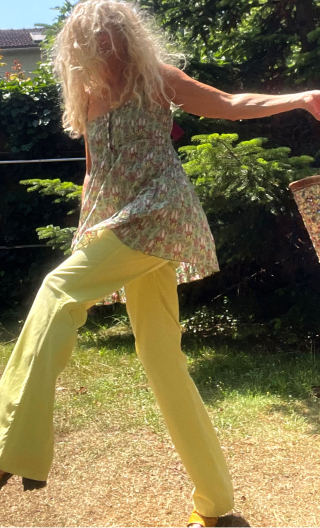 Pantalon Saxo. Retrodye anis. Taille 38. Jean 5-poches, coton stretch