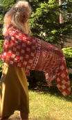 Etole en imprimé Voyage. Rouge. Cheche coton