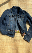 Blouson zippé. Denim. Taille 36. Ajusté et court