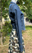 Blouson zippé. Denim. Taille 36. Ajusté et court