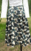 Jupe imprimé Camouflage. Taille 38, jupon plis