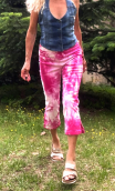 Pantacourt Johnny. Voyage rose. Taille 38. Coton tie & dye rose