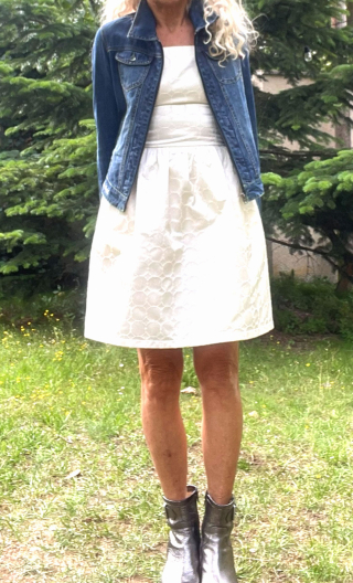 Robe 1ère Surprise Party. Jacquard ivoire. Bretelles, jupon froncé. Taille 36