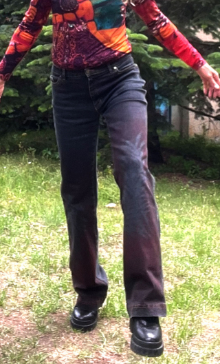 Pantalon Saxo. Stone black. Pochoir Fougère. Stretch