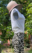Top Arp. Coco. Jersey coton blanc cassé. Sans manche, loose