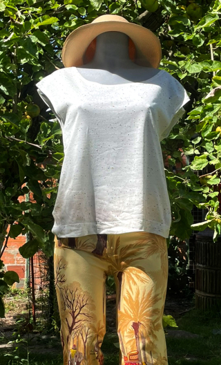 Top Arp. Coco. Jersey coton blanc cassé. Sans manche, loose