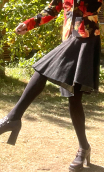 Jupe toupie. Denim noir. Taille 38. Evasée, casual chic