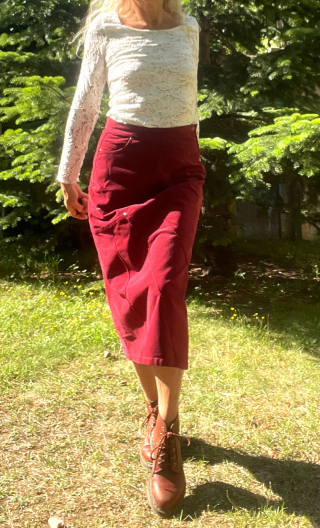 Jupe Diamond. Velours bordeaux. Taille 38/40, stretch, droite, ajustée