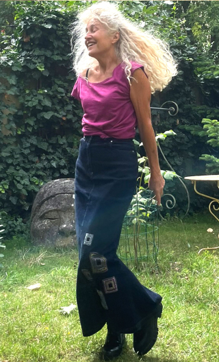 Jupe longue. Denim Patch. Taille 36, Fente dos, broderies ethniques