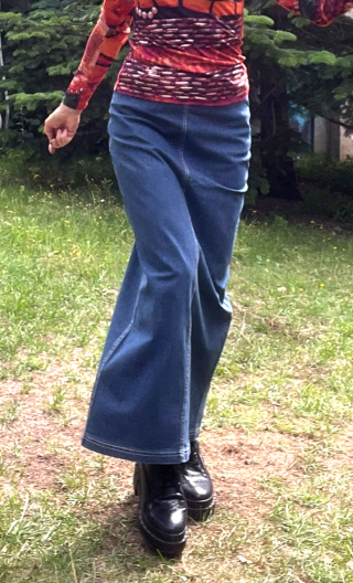 Jupe longue. Denim stone. Taille 36, Fente dos, casual basique