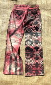 Pantalon Saxo Empreintes. Rose. Taille 38. Denim imprimé noir sur rose