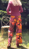 Pantalon Croisière. Giverny. Taille 40, large, 7/8ème. Imprimé fleurs 