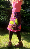 Jupe Dada. Taille 44. Velours choco imprimé fleurs. Evasée, volantée