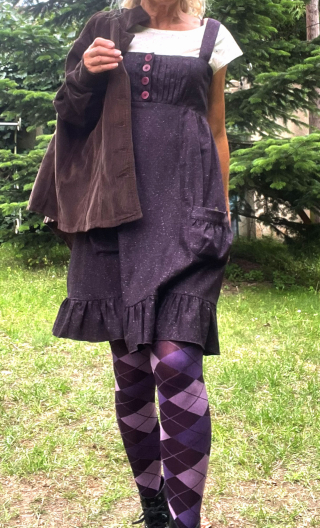  Robe chasuble. Tweed prune. Laine, bretelles, jupon froncé, taille M