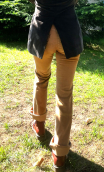 Pantalon Saxo. Collège camel, imprimé. Velours milleraies stretch. 36