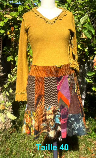Jupe courte évasée Twin Peaks. Velours imprimé Mercerie. Taille 40