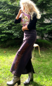 Jupe Broadway. Dentelle et pierres. Prune. Denim. Taille 36, Longue