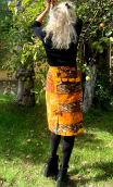 Jupe Victoria. Alibaba. Crayon, velours imprimé marron ocre, taille 38