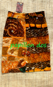 Jupe Victoria. Alibaba. Crayon, velours imprimé marron ocre, taille 38