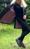 Manteau. Taffetas choco rayé. Doublé, élégant