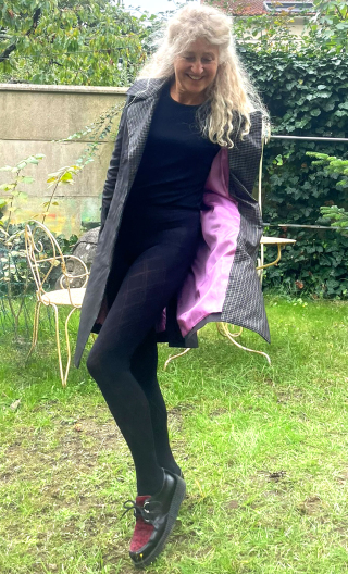 Manteau. Taffetas choco rayé. Doublé, élégant