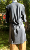 Robe Chelsea. Cravate gris