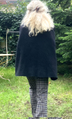 Cape. Laine bouillie anthracite. Taille unique. Doublée