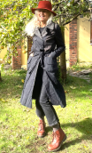 Manteau. Taffetas choco rayé. Doublé, élégant
