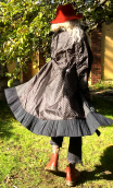 Manteau. Taffetas choco rayé. Doublé, élégant
