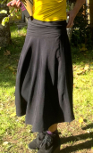  Jupe Jolie Madame. Taille elastique, ceinture jersey, jupon en biais