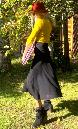  Jupe Jolie Madame. Taille elastique, ceinture jersey, jupon en biais