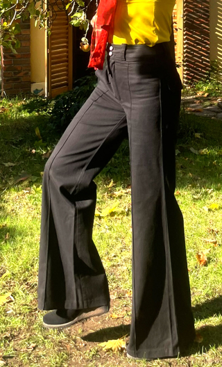 Pantalon Pretty woman. Large, Fines rayures noires. Coton stretch