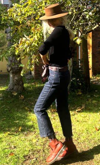 Pantacourt Rodeo. Denim blue black. 7/8ème, stretch, 5-poches