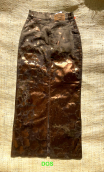 Jupe longue Nabucco. Petit 36. Droite, ajustée, imprimé kaki bronze or