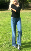 Pantalon Saxo. Denim stone non stretch. Coupe droite, jean basique