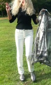 Pantalon Elvis. Velours calcaire. Jean stretch blanc