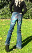 Pantalon Denim imprimé fleurs. Taille 36. Jean 5-poches stretch